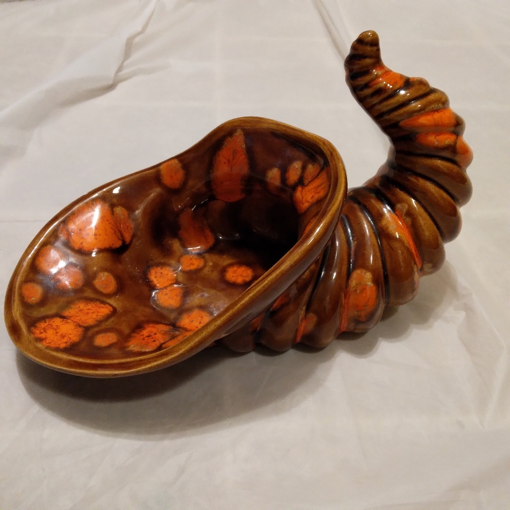 Ceramic Cornucopia horn of plenty dish